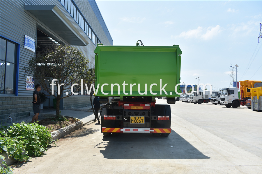waste disposal vehicles supplier